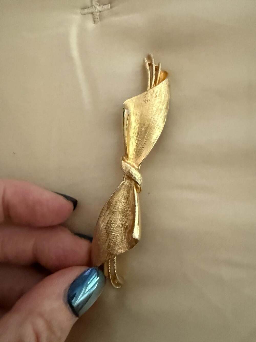 Coro Ribbon Brooch Unique Vintage